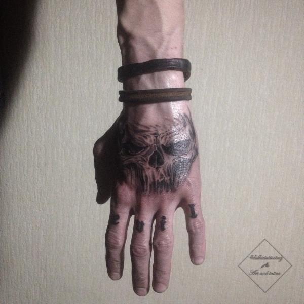 Фото тату Skull #tattoo #tattooing #tatt
