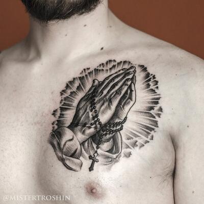 что означает татуировка молящиеся руки с крестом | Дзен