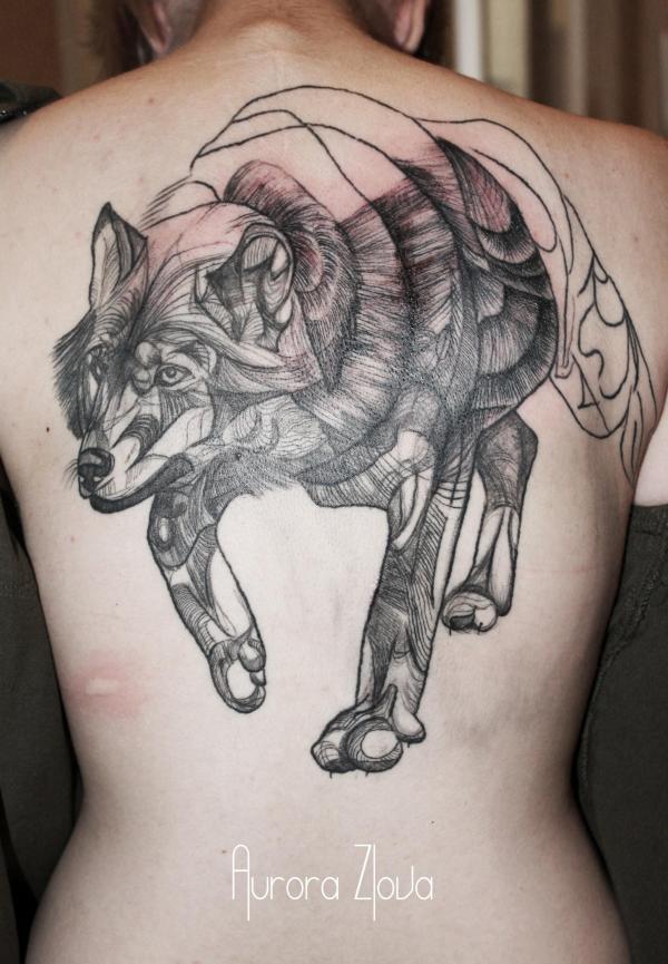 Фото тату Рисованный волк на спине