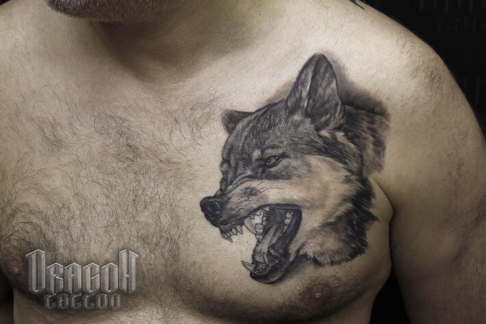 Татуировки Волков для мужчин на грудине