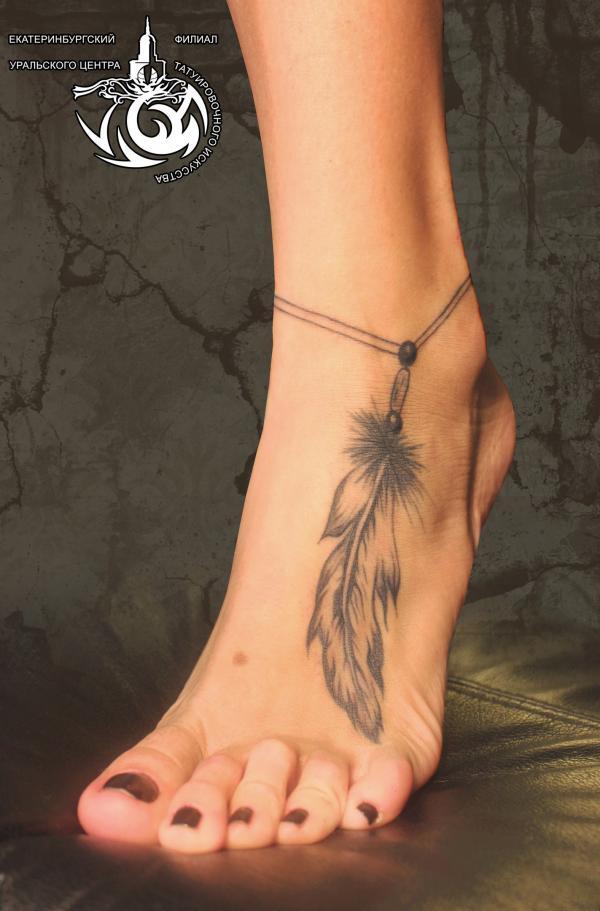 Татуировки эскизы на ногу - 79 фото