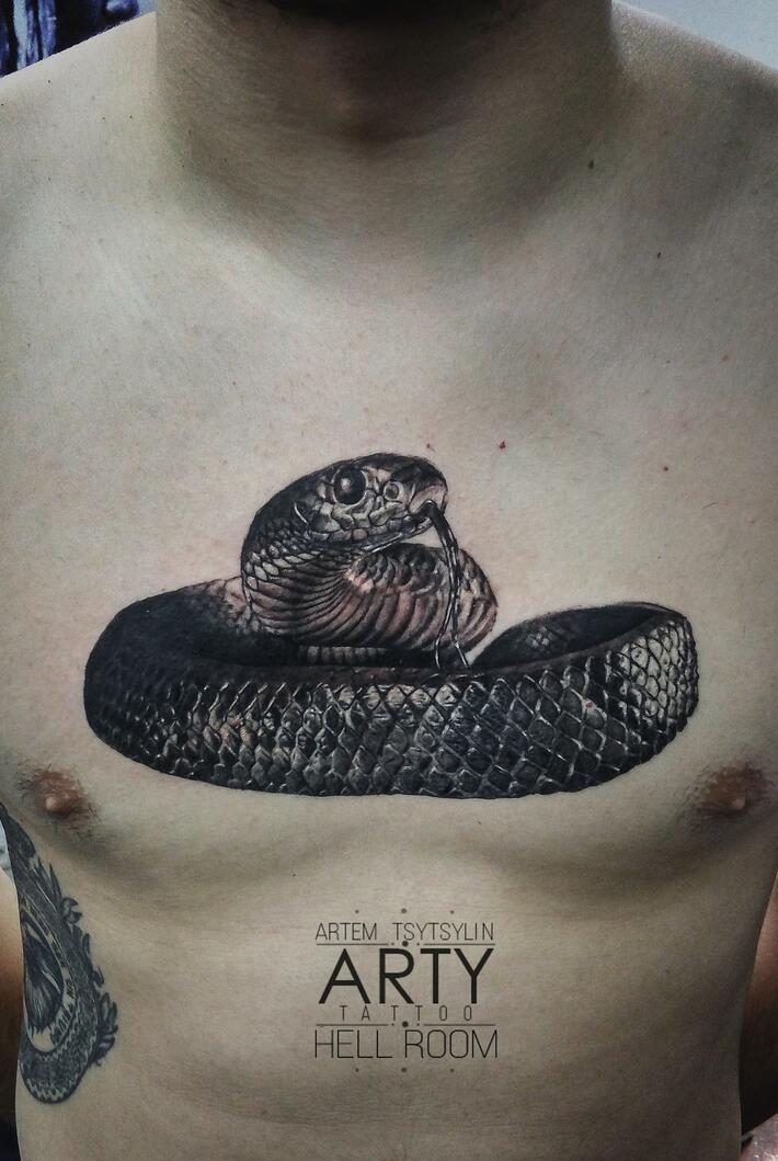 Фото тату Тату змеи на груди