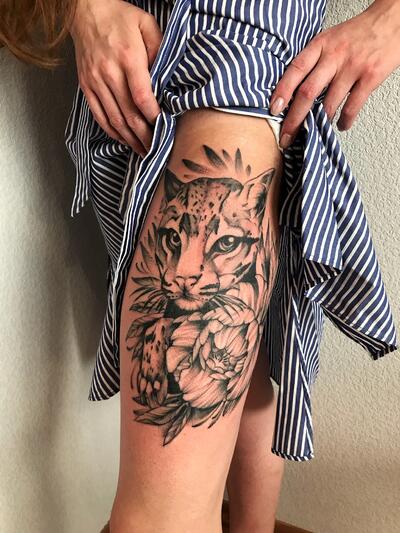 Тату (татуировка) Тигр на ноге: значение и эскизы женские и мужские