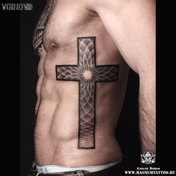 Фото тату Тату кресты на боку