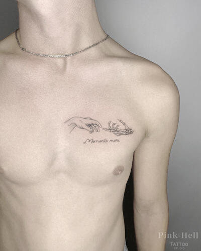 Мужские татуировки на груди