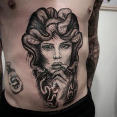 Nicho Tattooer