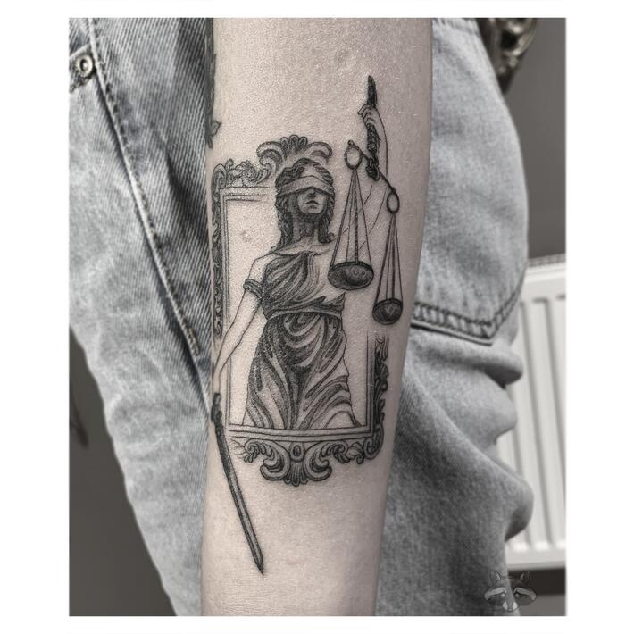  
#1rl #Фемида #фемидататуировка #temida #themis #themistattoo #juliannadens #kalugaart #kalugatattoo