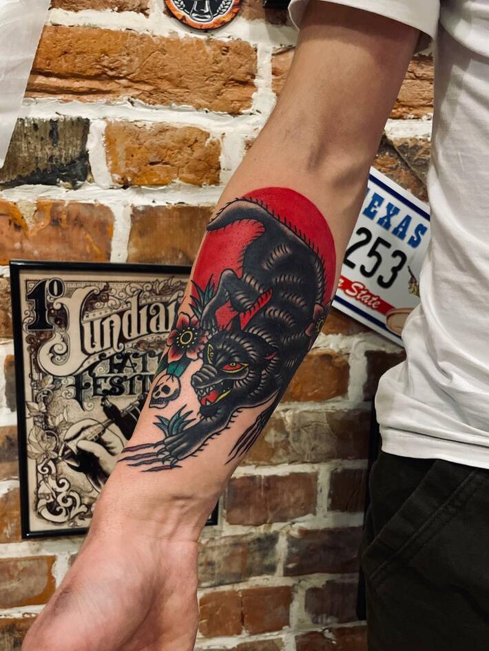 Фото тату Добавь фон на луну