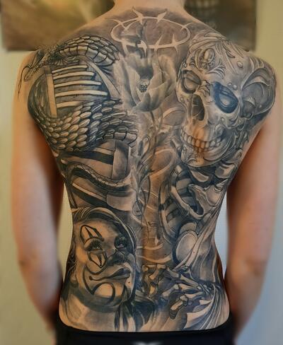 Особенности татуировки на спине для мужчин