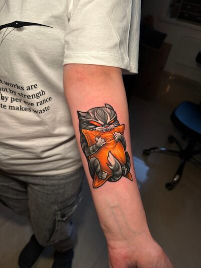 Макс Баркер