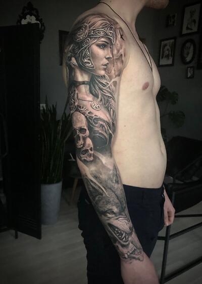 Денис Петухов