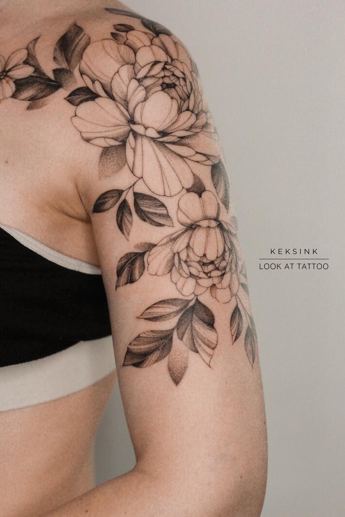 me/lookattattoo

Мария Иванова
https://vk