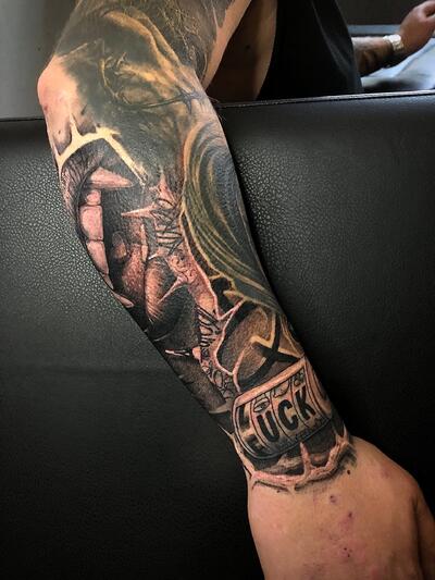 Денис Петухов